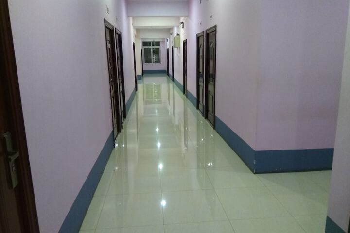 Ballroom/Hall 31 of 40