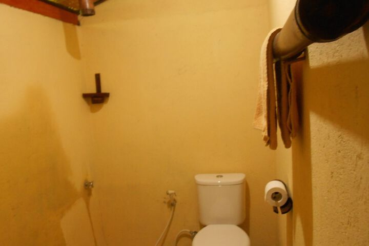 Room 27 of 69
