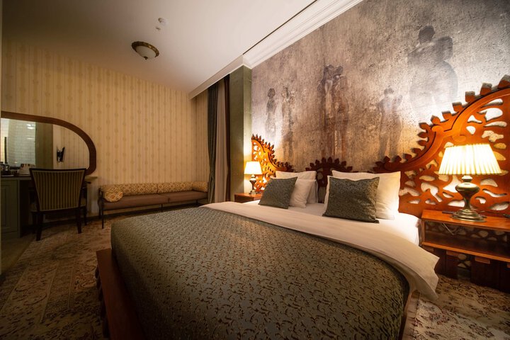 Room 26 of 75