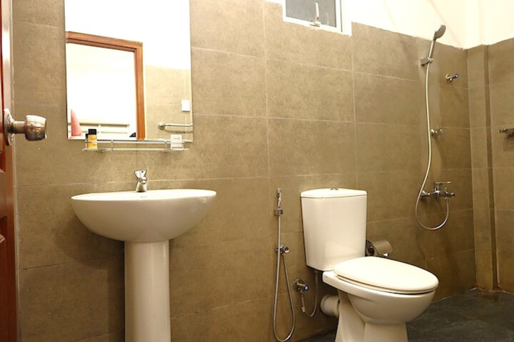 Room 18 of 40