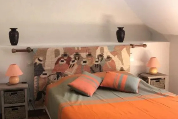 Room 4 of 13