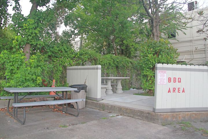 BBQ/picnic area
