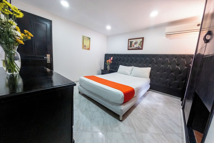Room 32 of 97