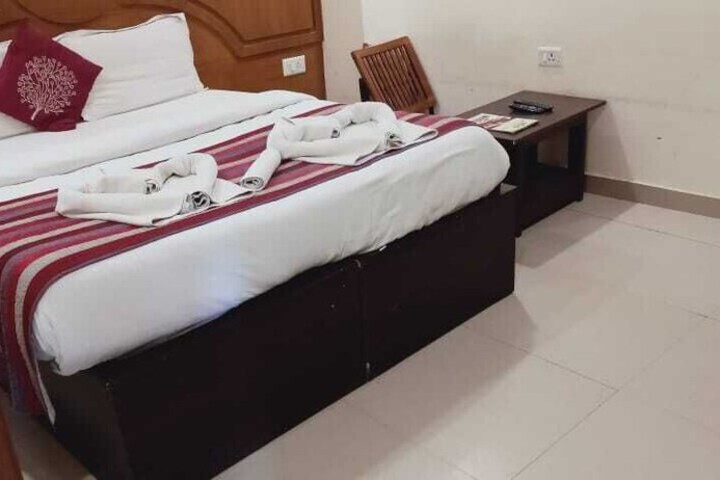 Room 34 of 77