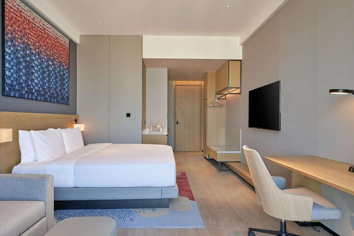 Room 19 of 55