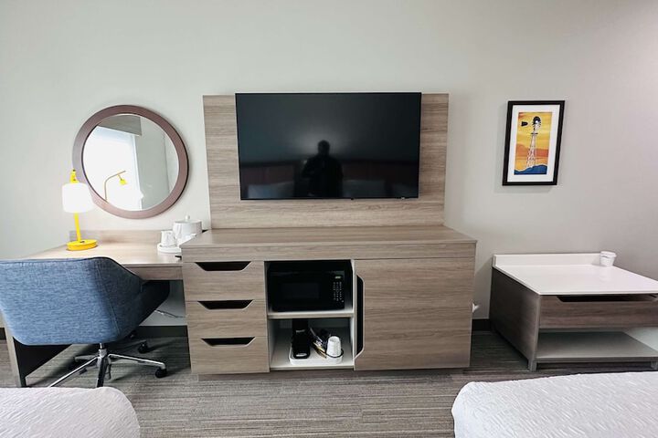 2 Queen Beds Hearing Accessible (2 of 30)