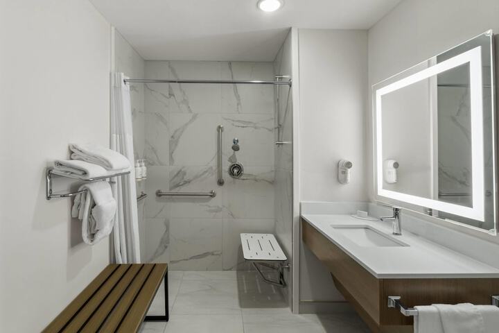 Clean Restrooms