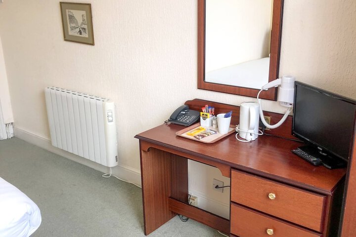 Room 6 of 57