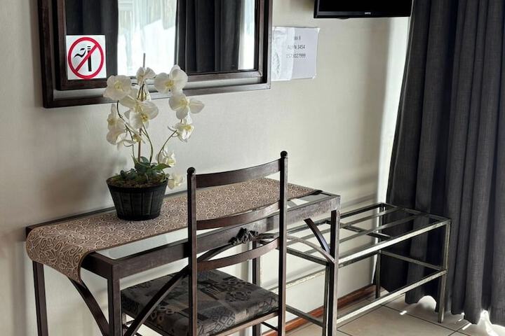 Room 20 of 48
