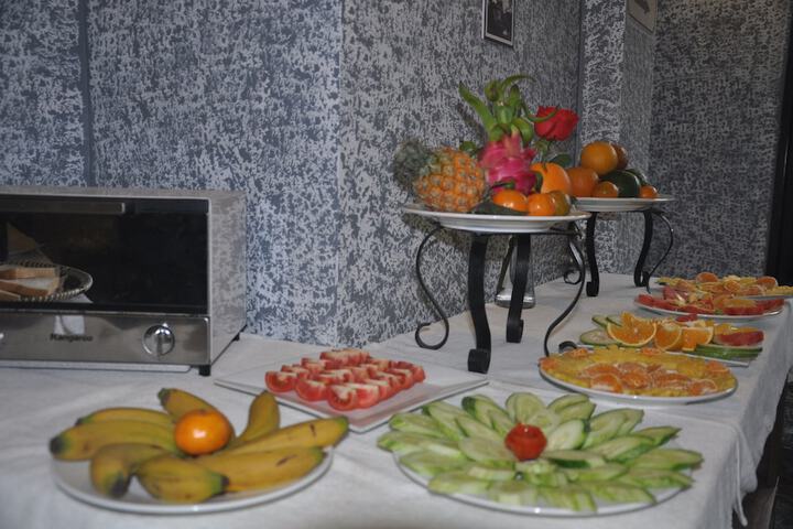 Dining 60 of 72