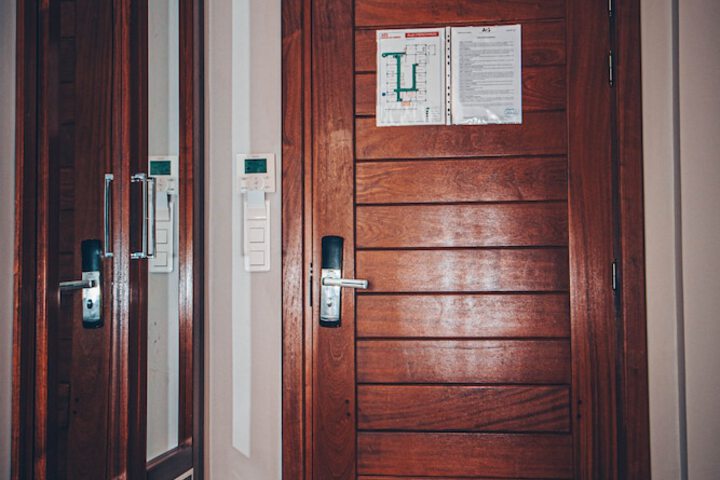 Room 6 of 82