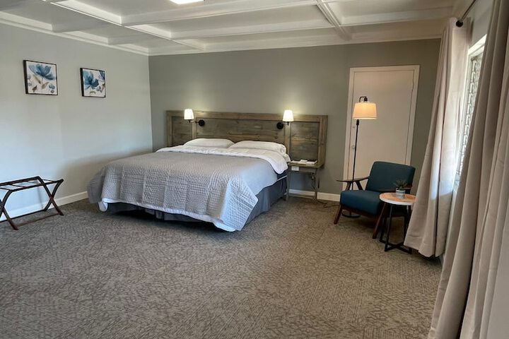 Room 38 of 82