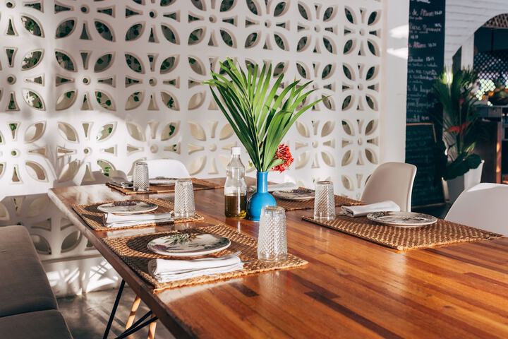 Dining 80 of 107