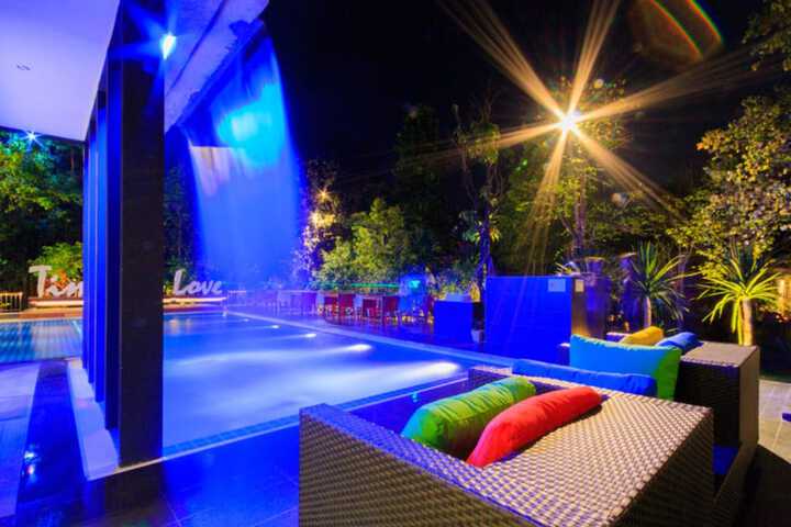 Pool 154 of 194