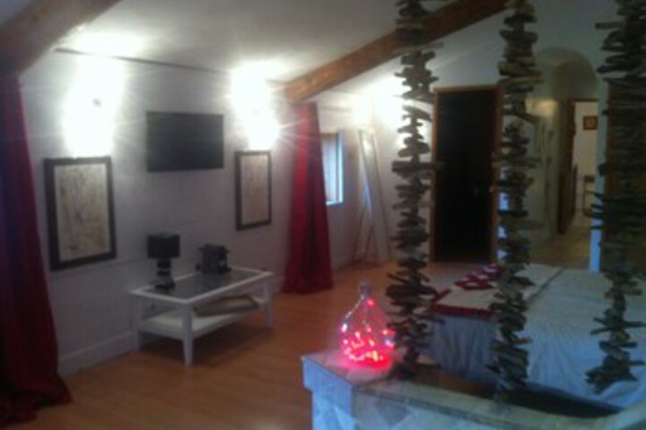 Room 46 of 49