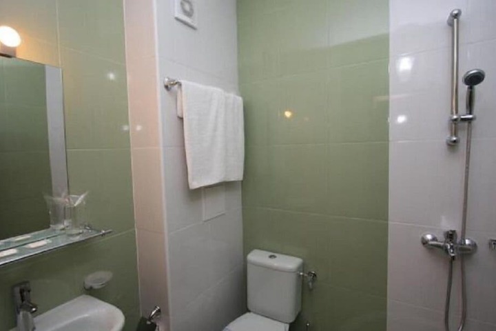 Room 40 of 49
