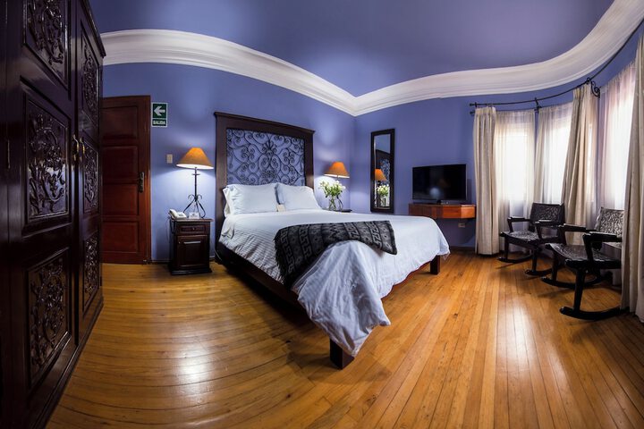 Room 21 of 39