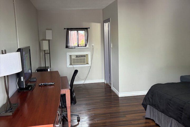 Room 11 of 61