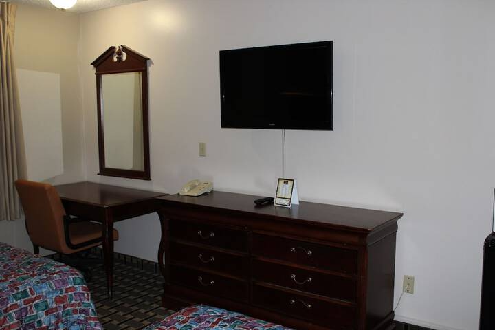 2 Double Beds (22 of 27)