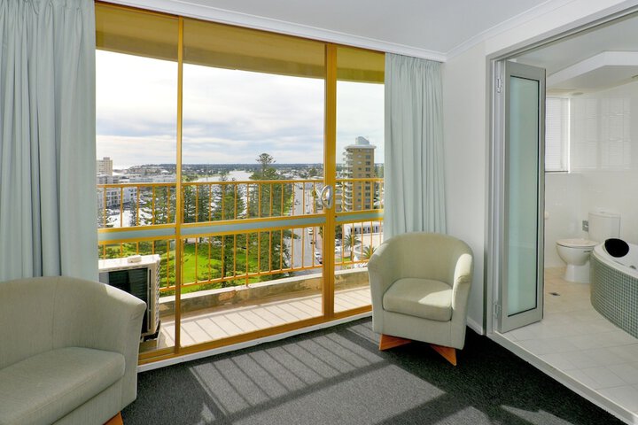 Room 15 of 62