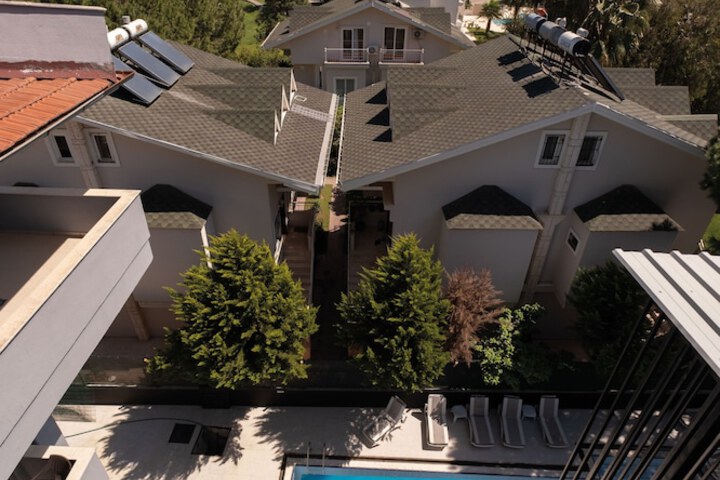Pool 26 of 28