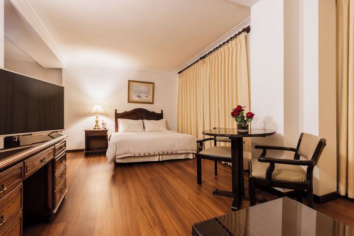 Room 3 of 23