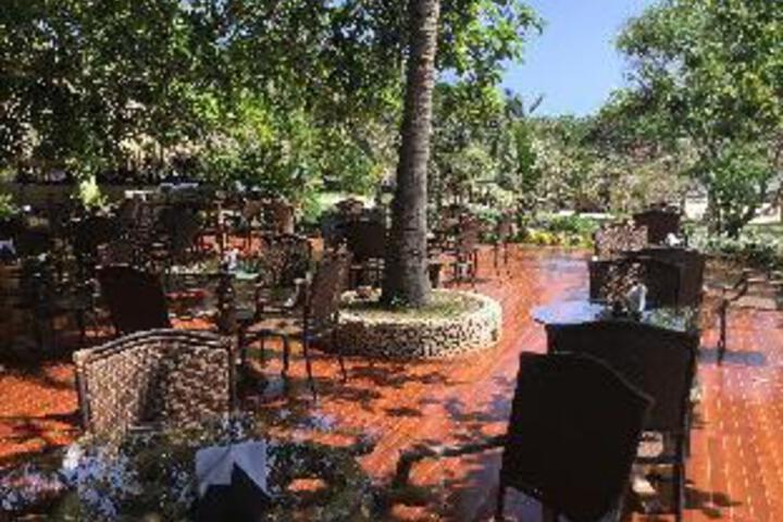 Dining 5 of 23