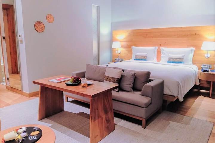 Room 11 of 40