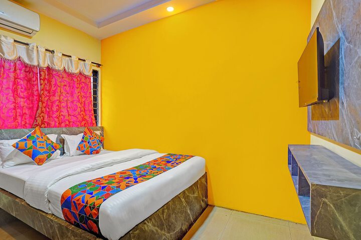 Room 16 of 27