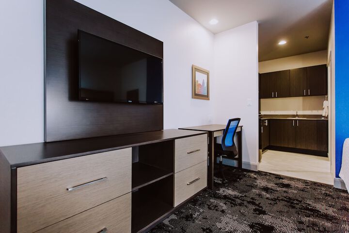 Room 10 of 21