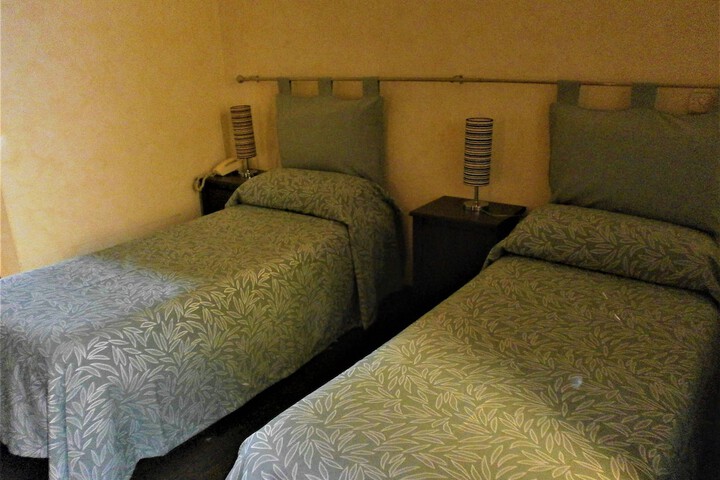 Room 24 of 60