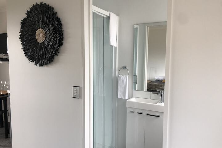 Room 33 of 54