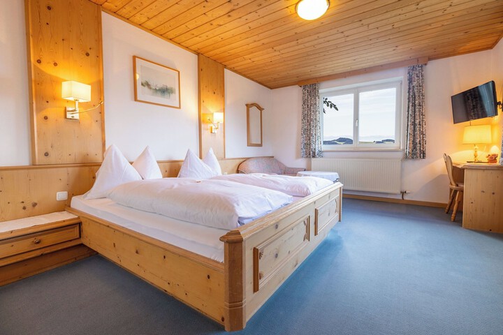 Room 5 of 23