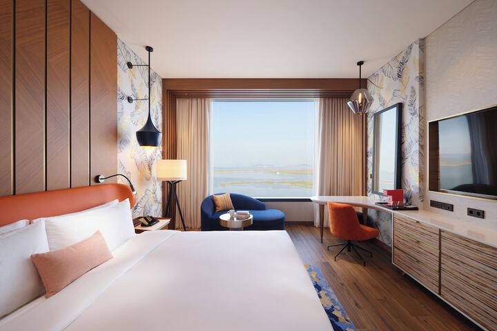 Room 56 of 203