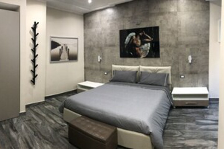 Room 73 of 82