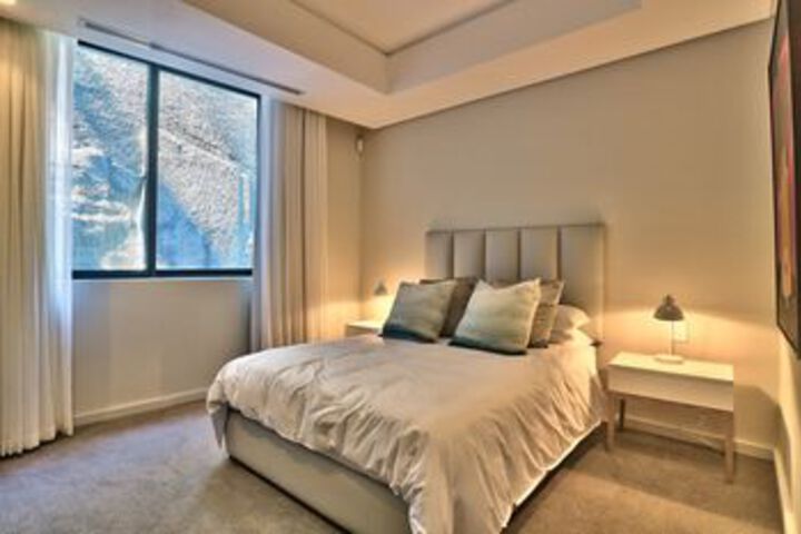 Room 12 of 36