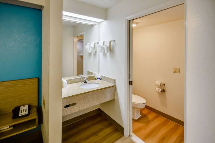Room 19 of 27