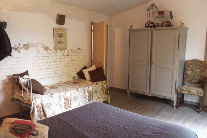 Room 6 of 53
