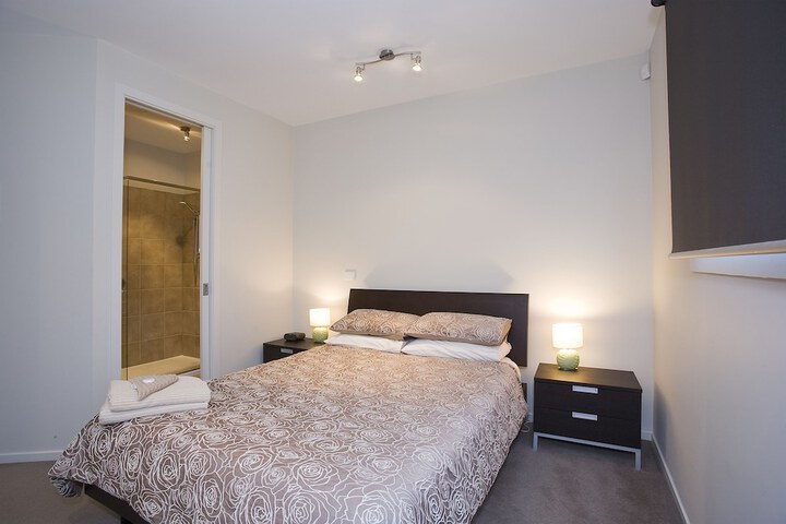 Room 8 of 30