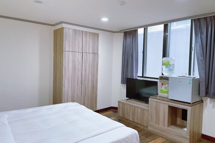 Room 18 of 31