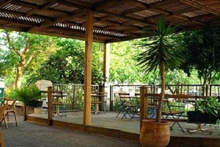 General 2 of 19