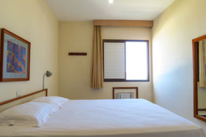Room 10 of 25