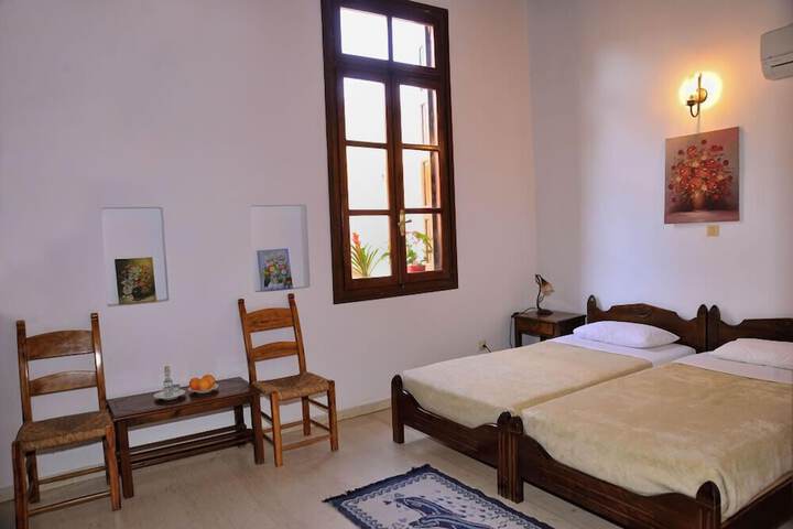 Room 45 of 130