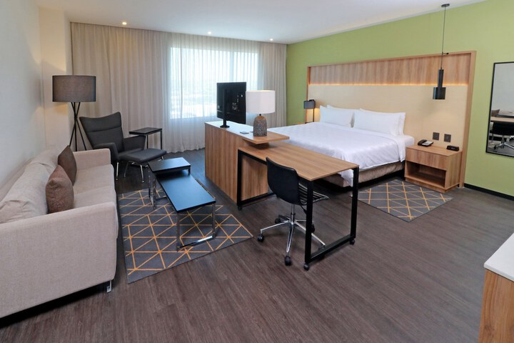 Room 27 of 155
