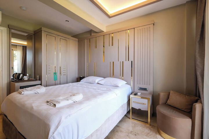Room 18 of 49