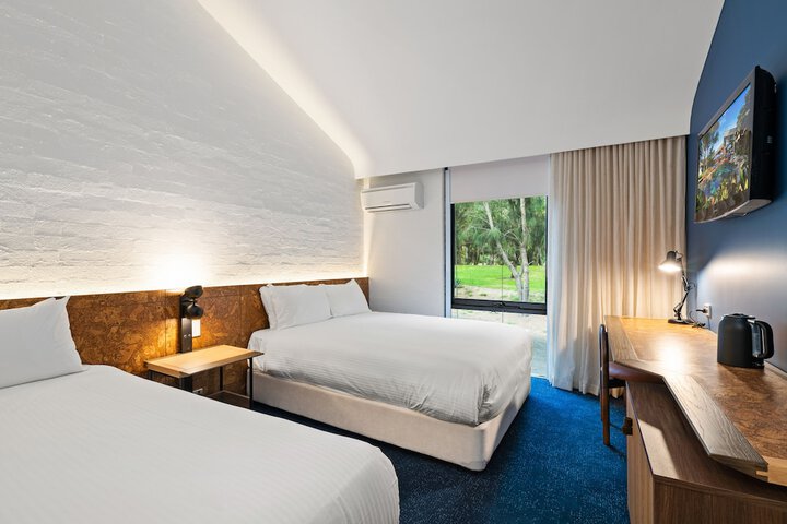 Room 8 of 53
