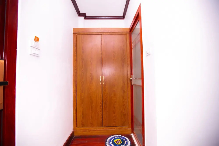 Room 19 of 35