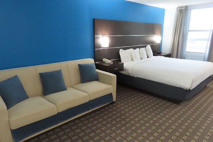 Room 16 of 75