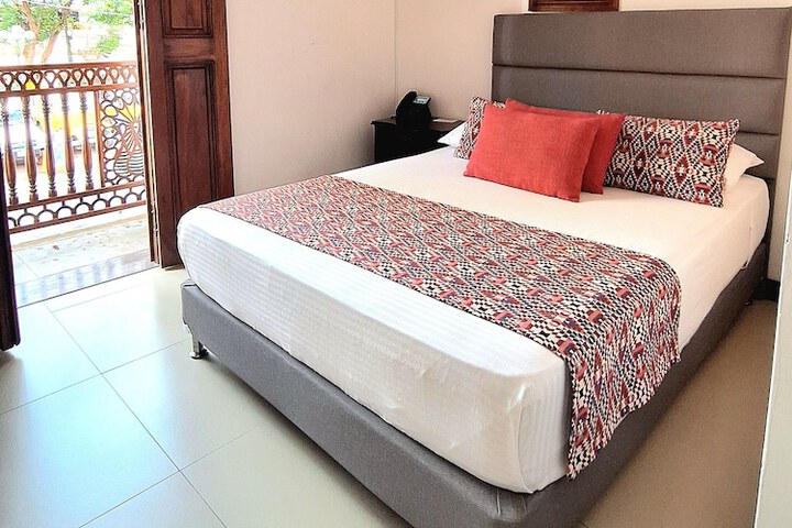 Room 16 of 46