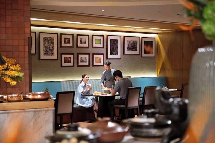 Dining 64 of 96